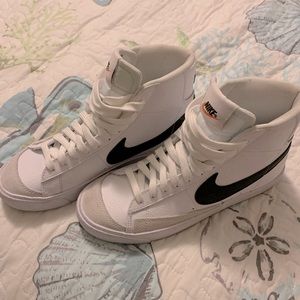 Nike Blazers 5.5Y Black and White